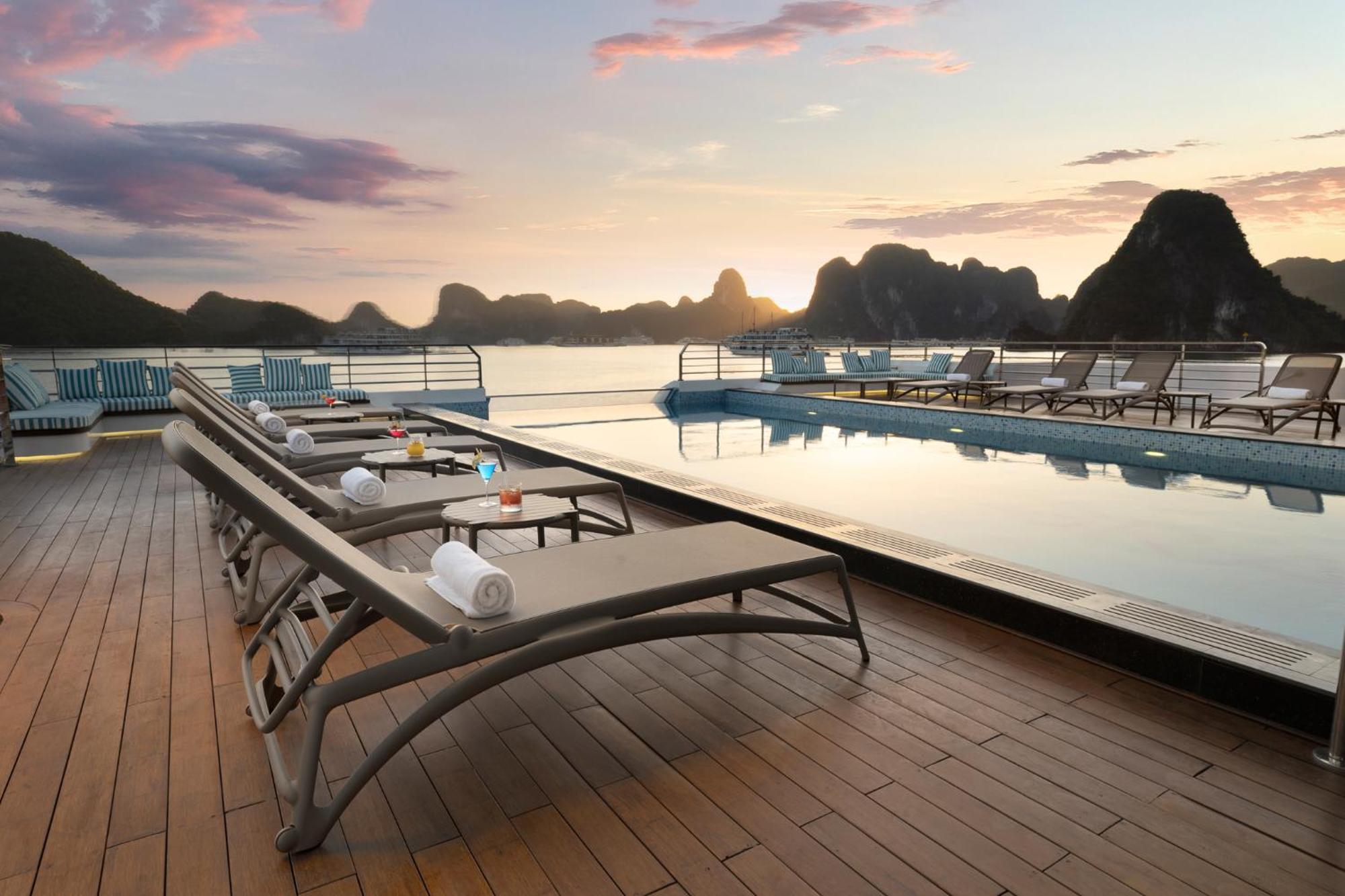 Grand Pioneers Halong Bay Cruise 1 Otel Ha Long Dış mekan fotoğraf